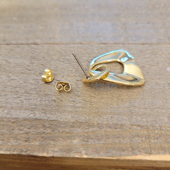 14kt Gold Plated Drop Earrings • Brand New • Pale Shiny Gold - Picture 5 of 5